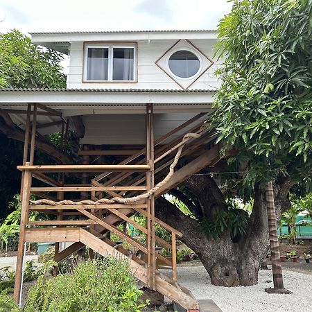 Pare Lodge Tahiti Pirae Exteriör bild