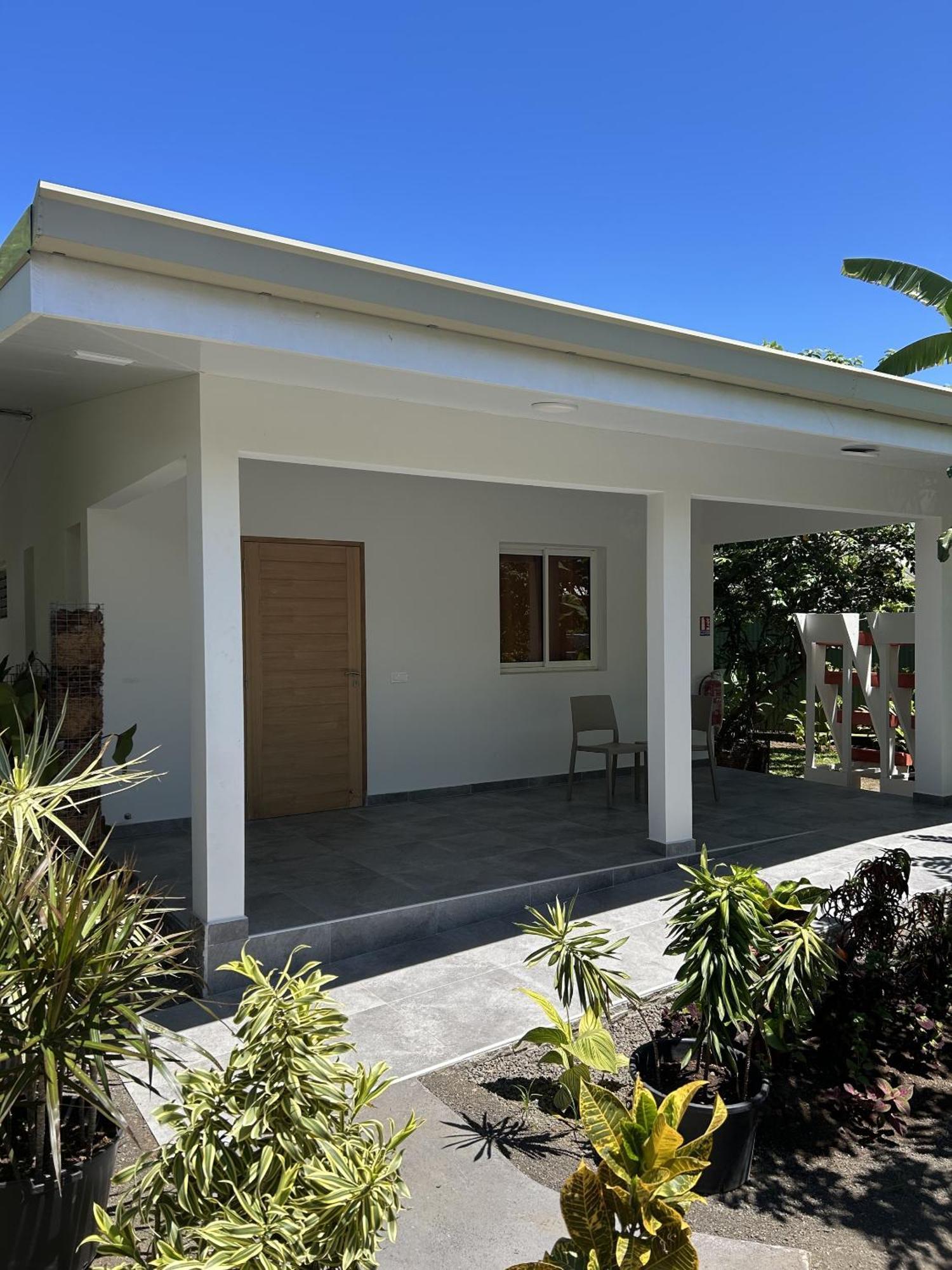 Pare Lodge Tahiti Pirae Rum bild