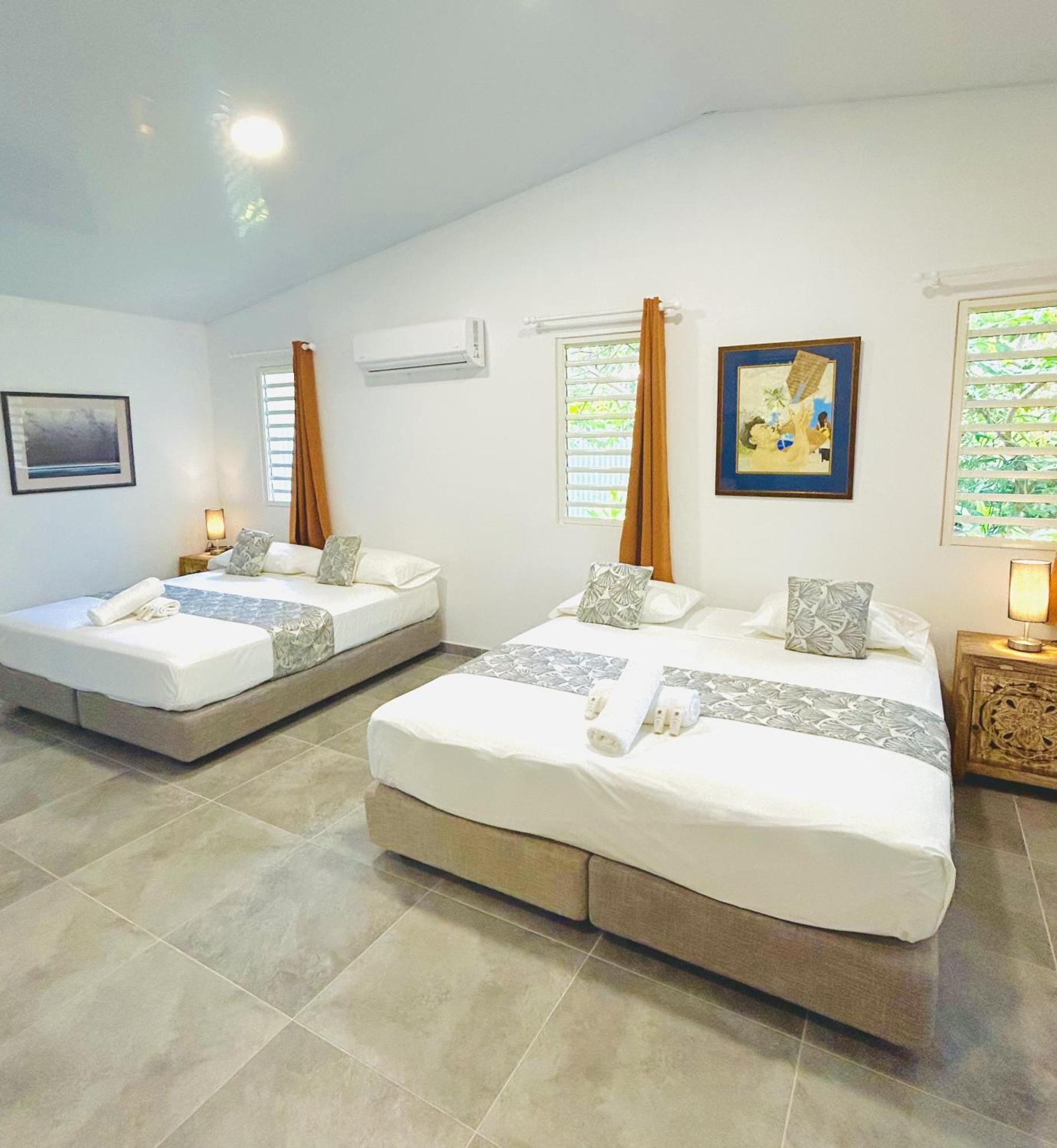 Pare Lodge Tahiti Pirae Exteriör bild