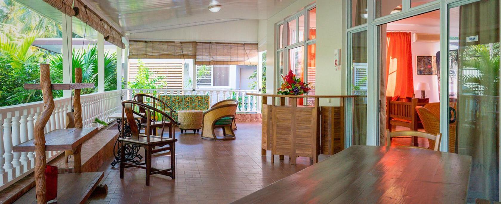 Pare Lodge Tahiti Pirae Exteriör bild